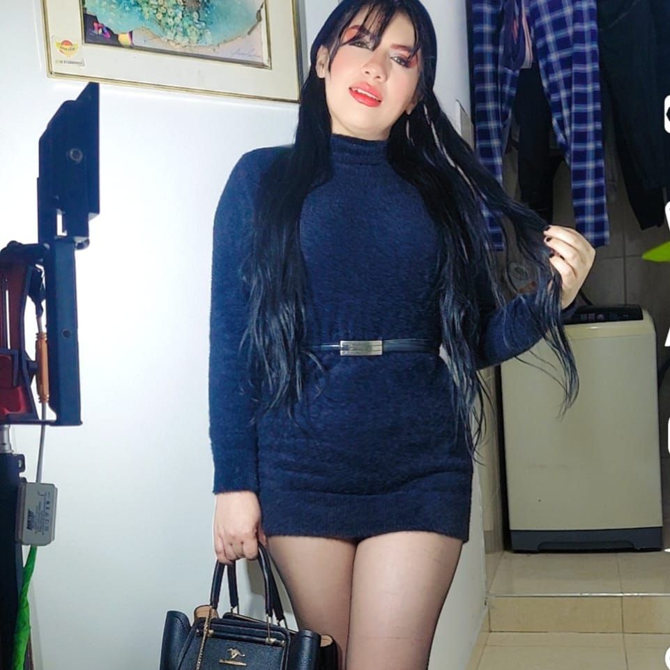 Alicia23 from CO on Tango Live