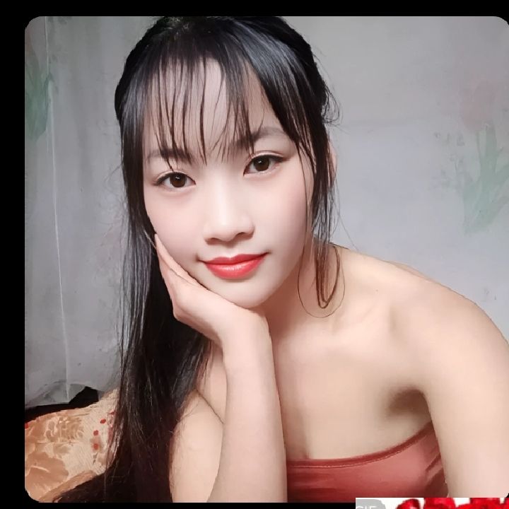 Olina from VN on Tango Live