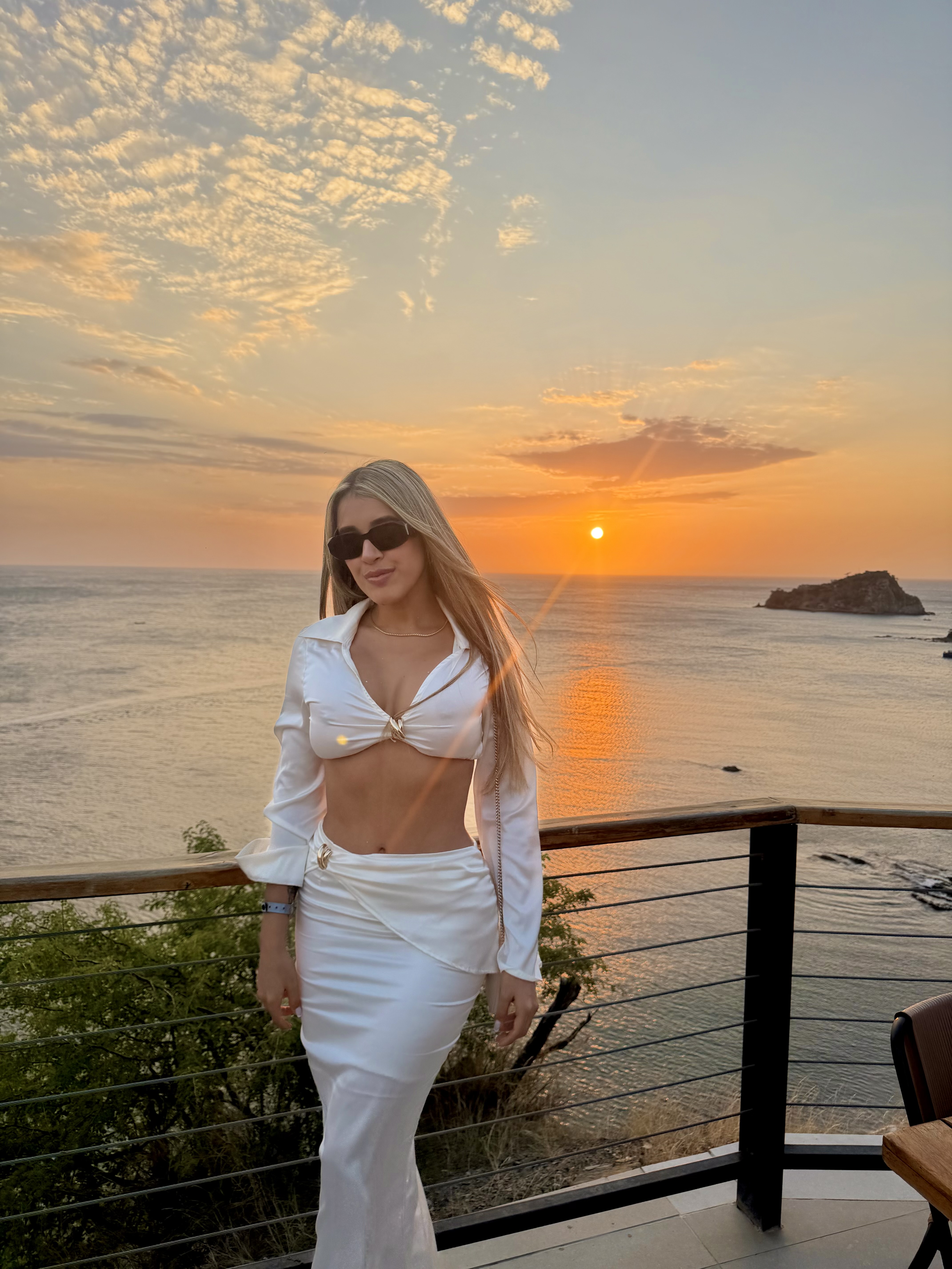 Insta: Alejaandracardenas👸🏼 from CO on Tango Live