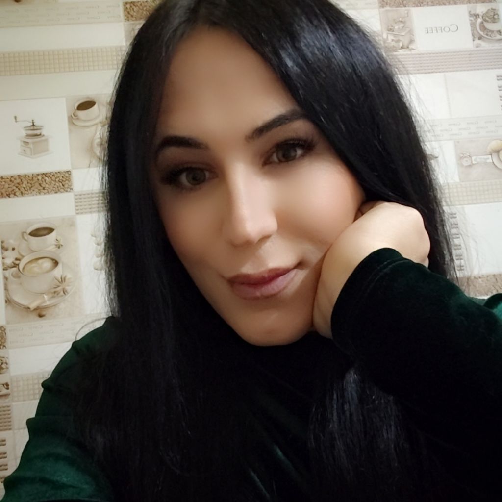 Aysu from AZ on Tango Live