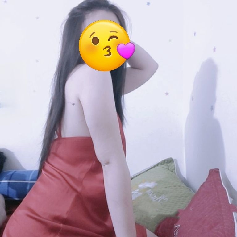 Naly from VN on Tango Live