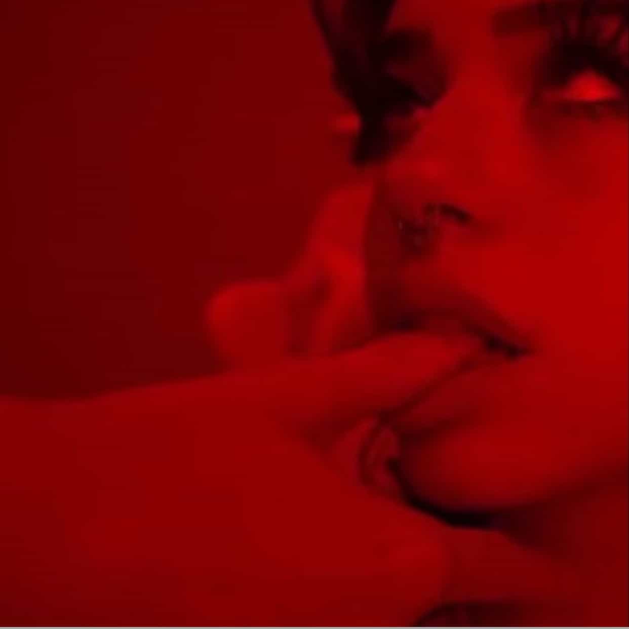 🎃🥀🌈💧