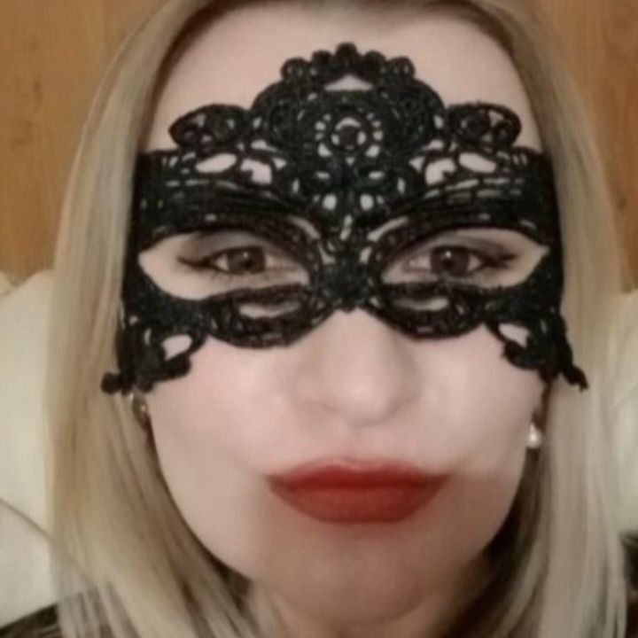 Rita from RU on Tango Live