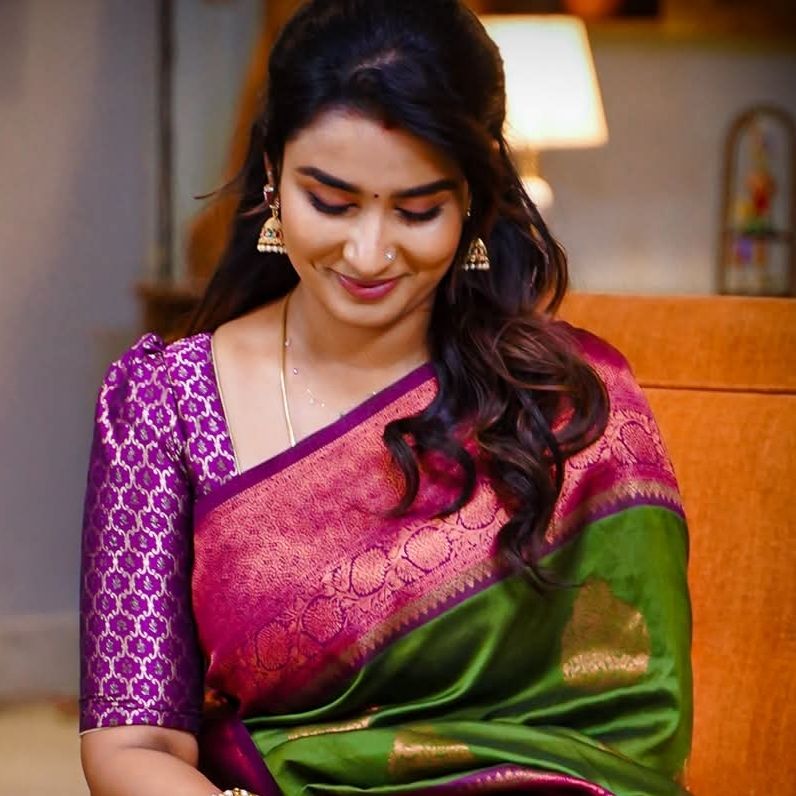 Tamil ponnu🌹 கீர்த்தனா❤️ from IN on Tango Live