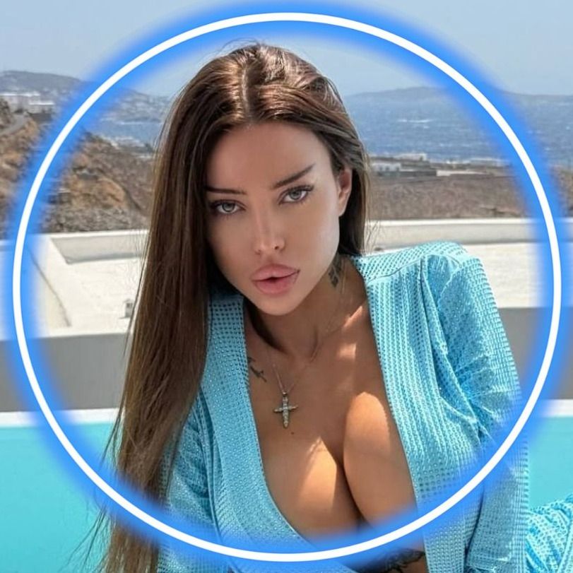 Alena Omovych from PL on Tango Live