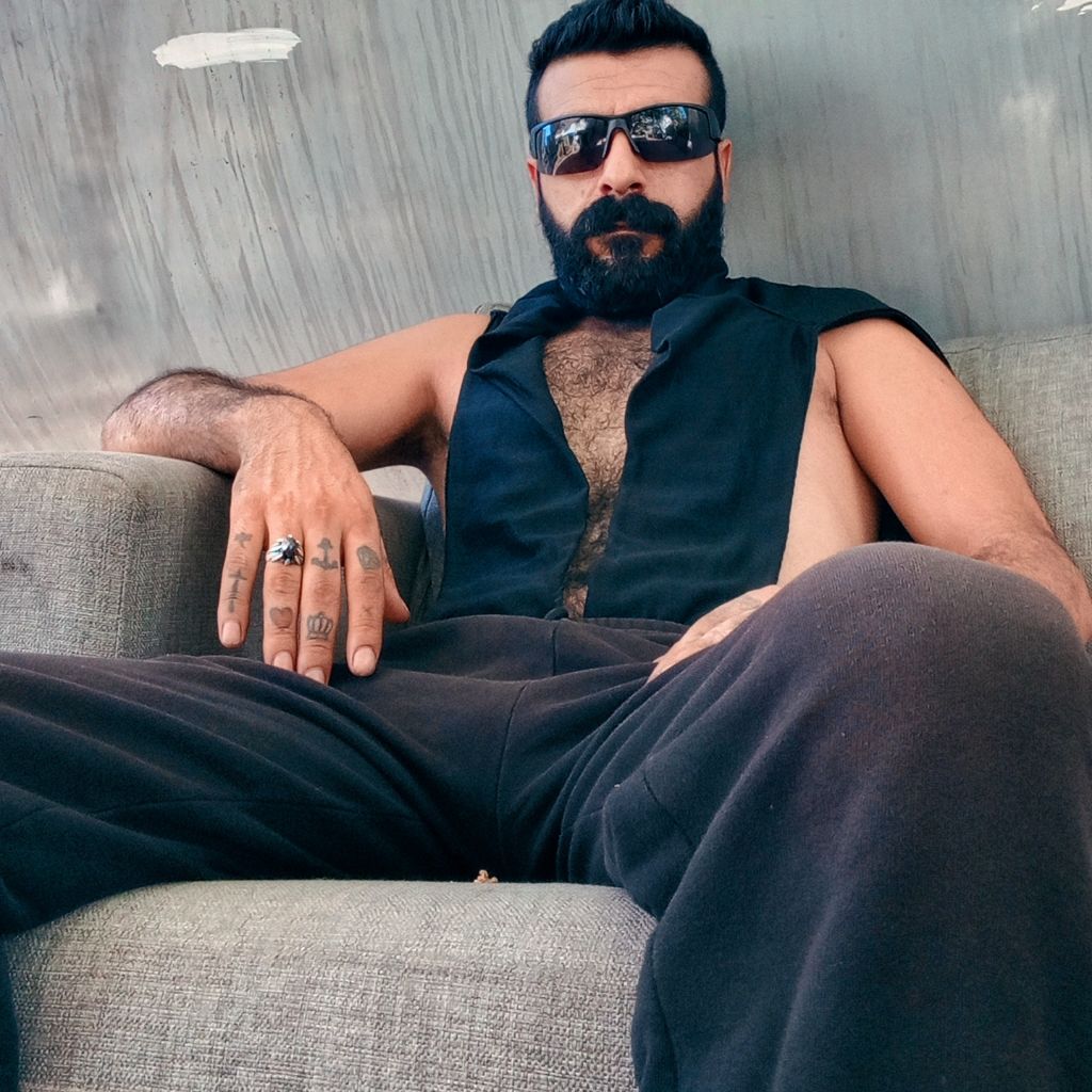 Alfonso 🔮 from TR on Tango Live