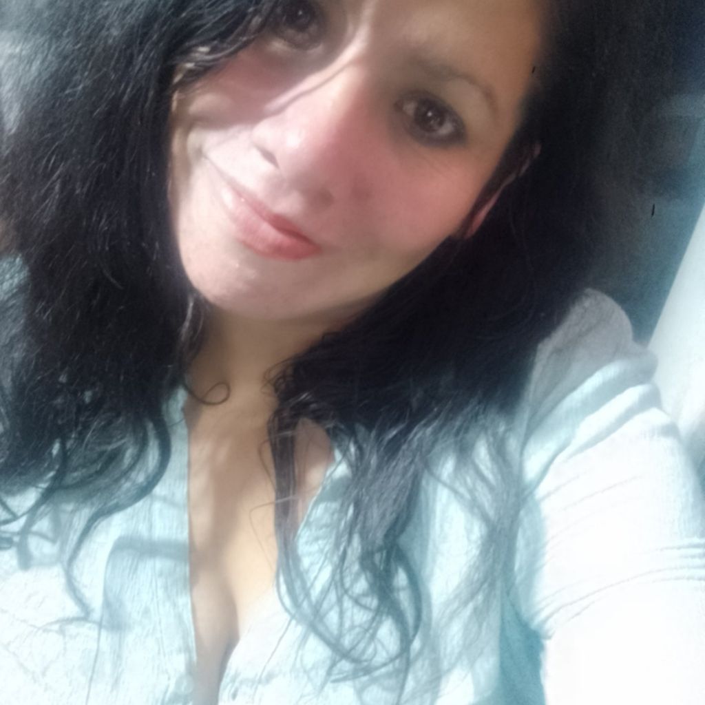Alissaeta from PE on Tango Live