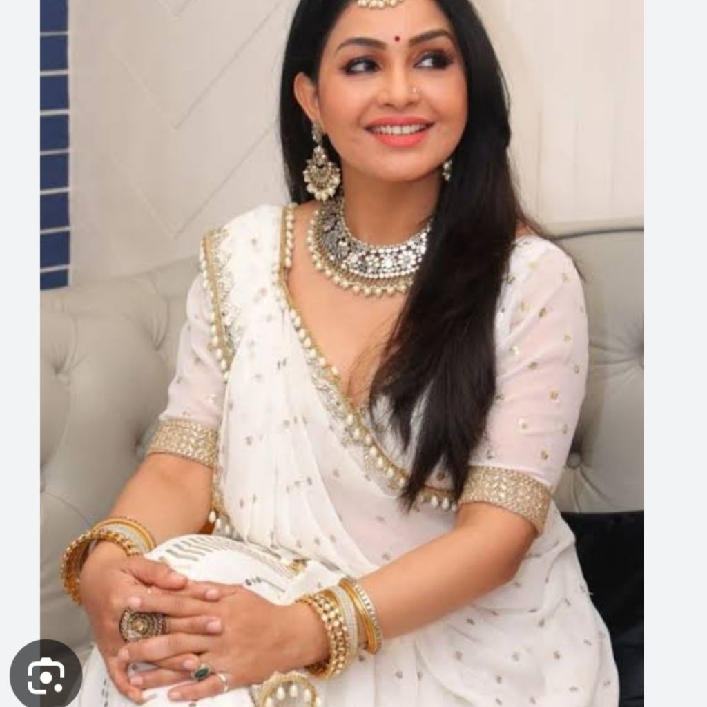 Kajal from IN on Tango Live