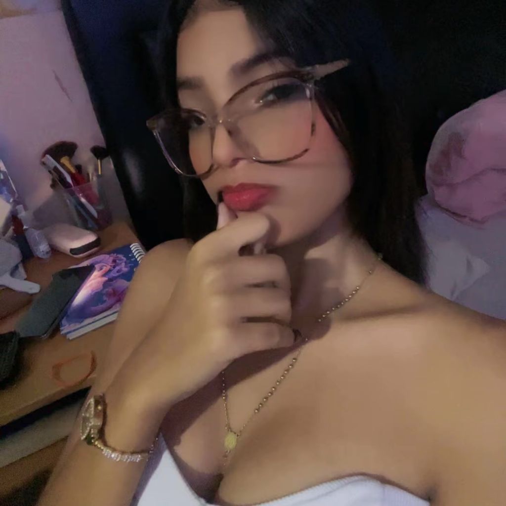 Pequitas🌷 from VE on Tango Live