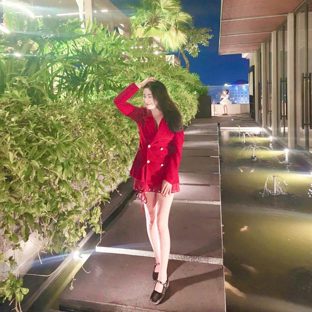 Elisa from VN on Tango Live