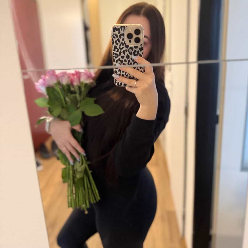 Miss V ⁶⁹