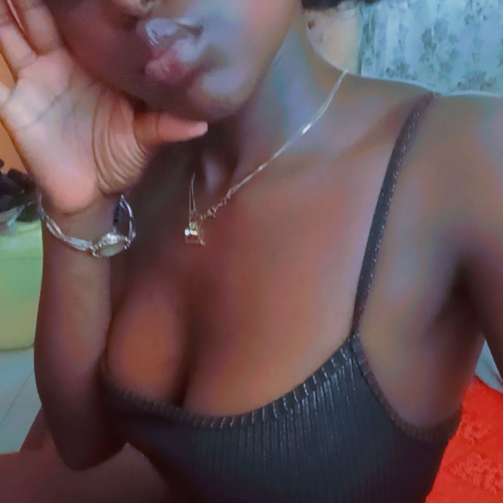 Pretty Stefy from KE on Tango Live