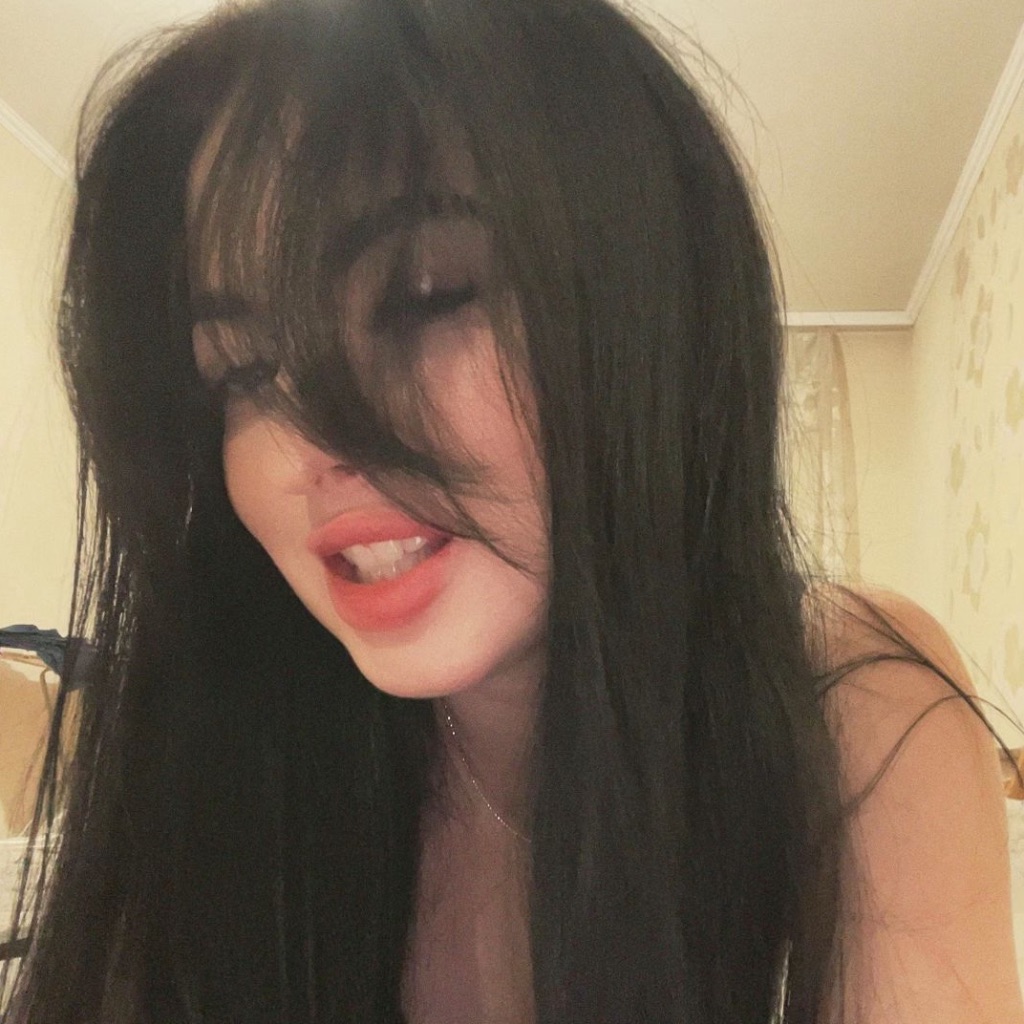Melena from UA on Tango Live