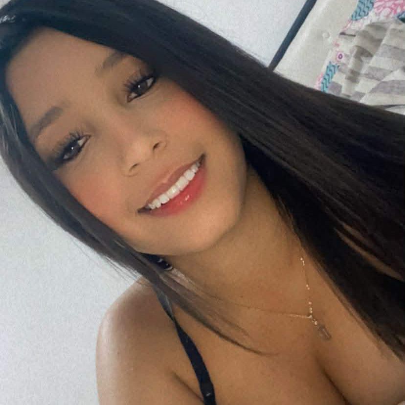 Emily💎 from CO on Tango Live