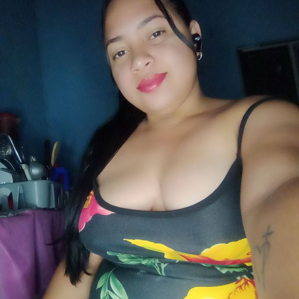 Negra 💟 from CO on Tango Live