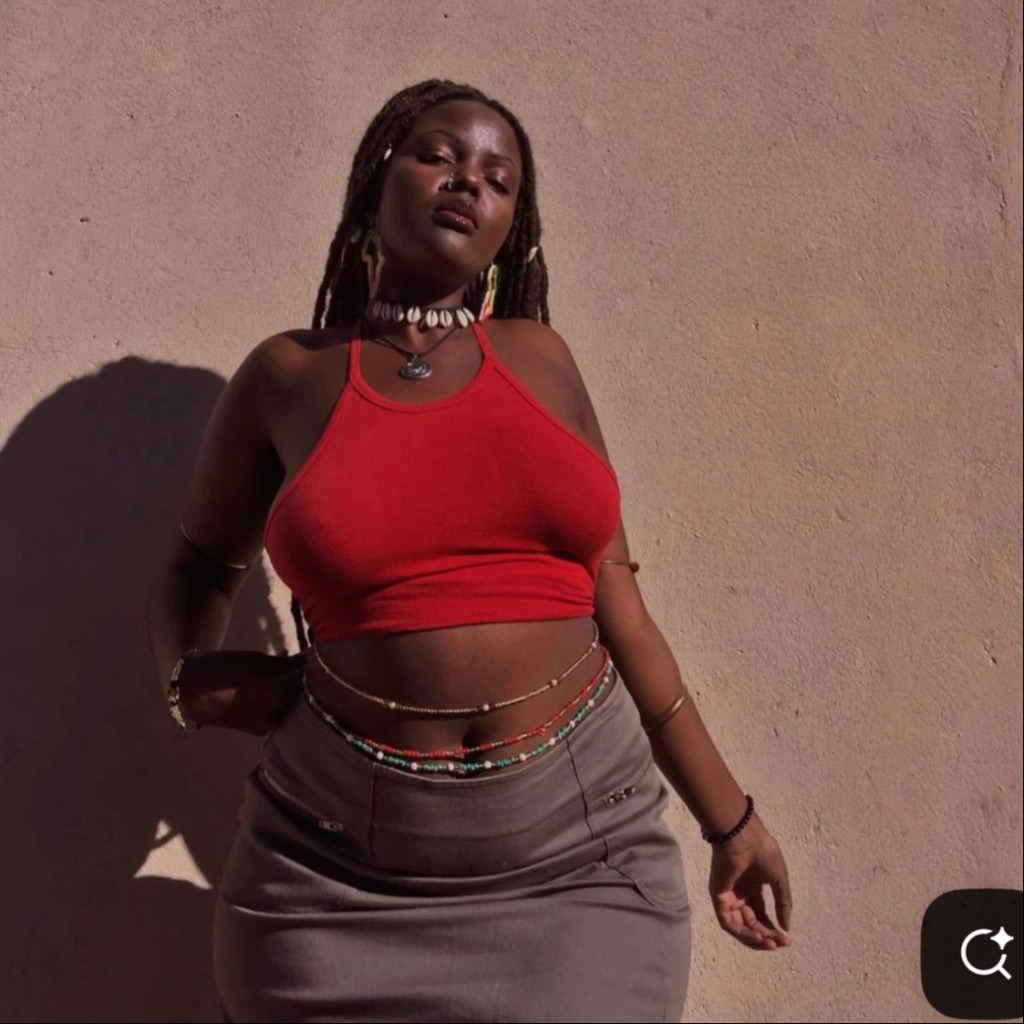 Ms. JuicyCat💧 on Tango Live