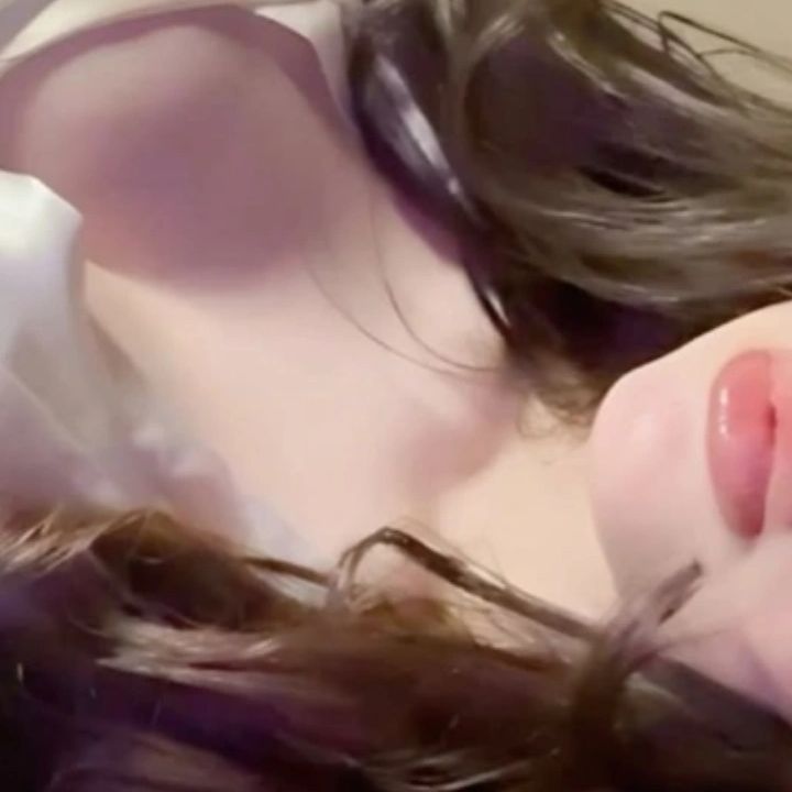Queen👑 from JO on Tango Live
