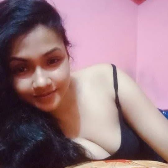Vaniii ji from IN on Tango Live