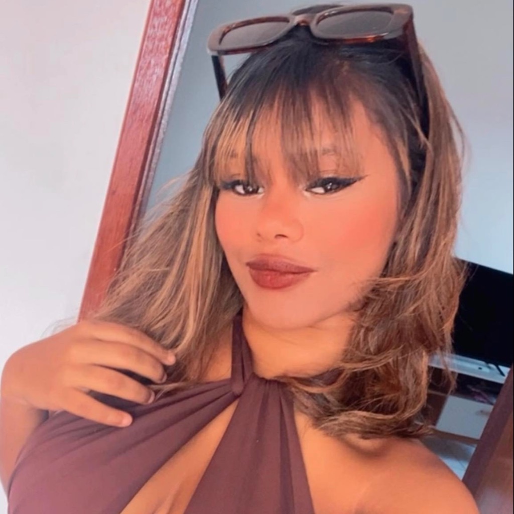 Samara from BR on Tango Live