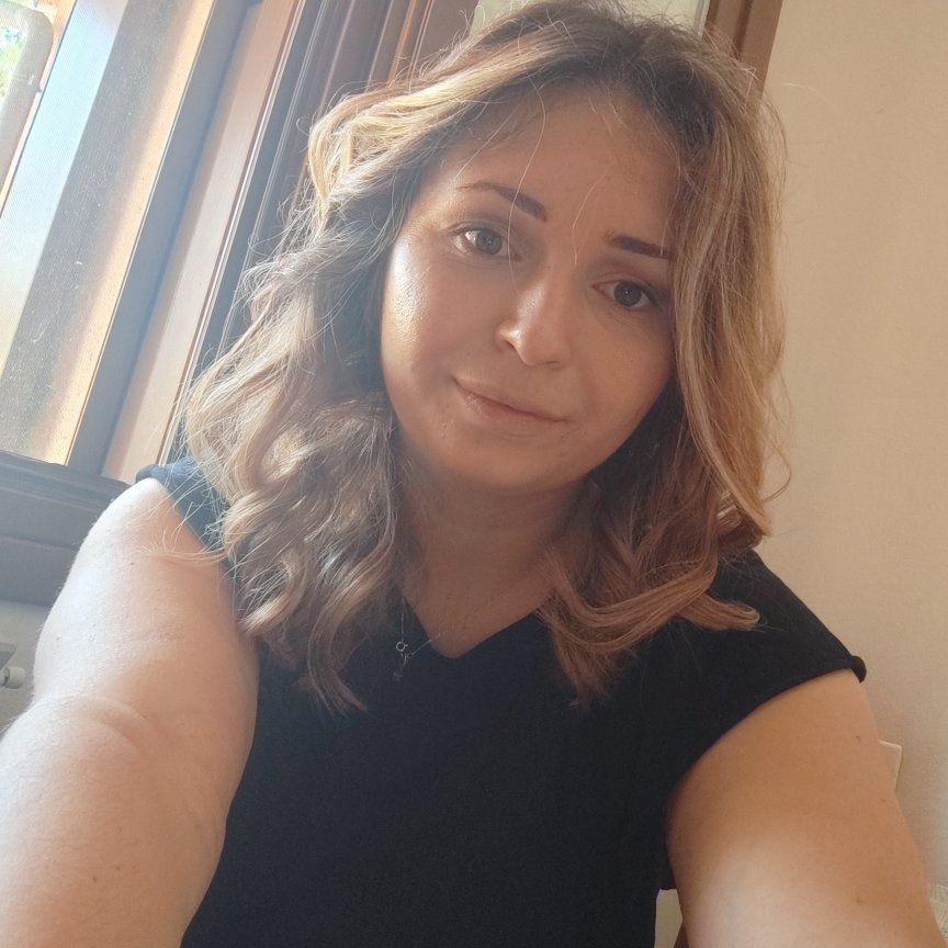 Dianafavorite from RU on Tango Live