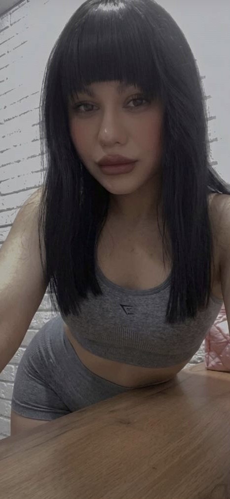 Anna.li from UA on Tango Live