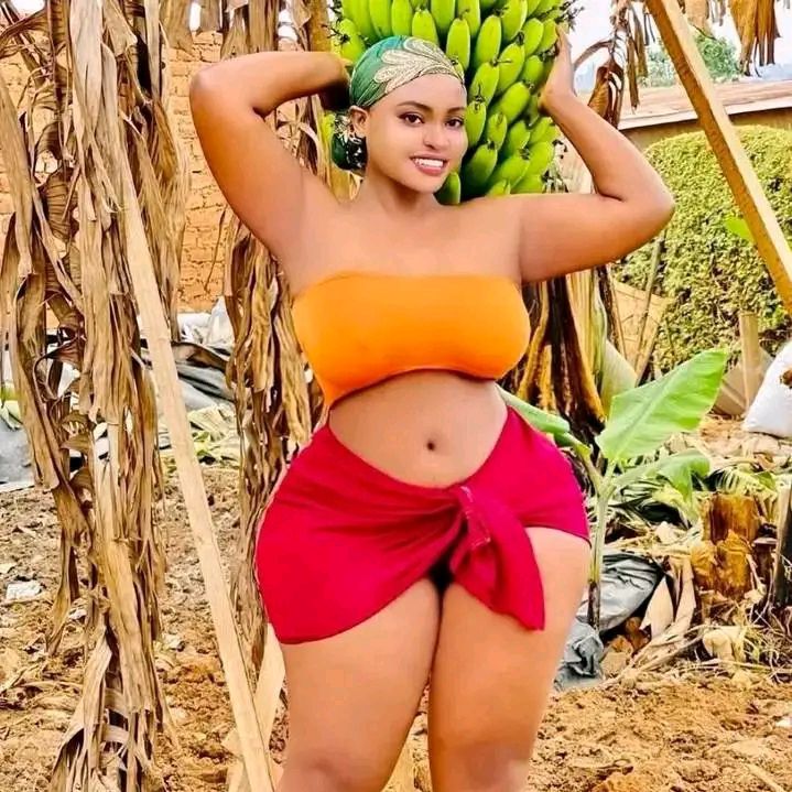 Prickyshaz from KE on Tango Live