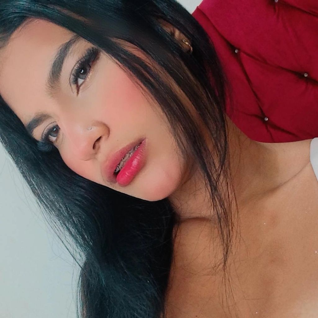 Kendita🦄 from CO on Tango Live