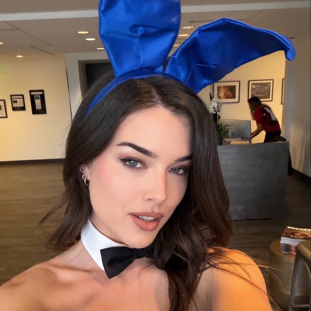 Lauren Summer from US on Tango Live