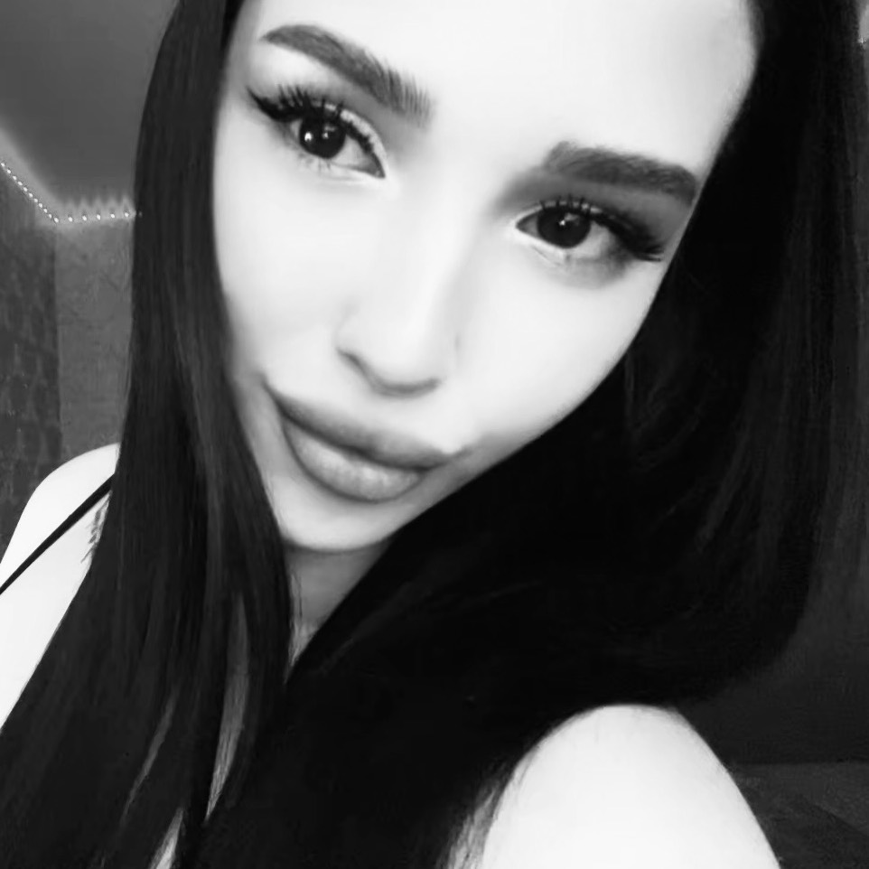 you💋🚩 from RU on Tango Live