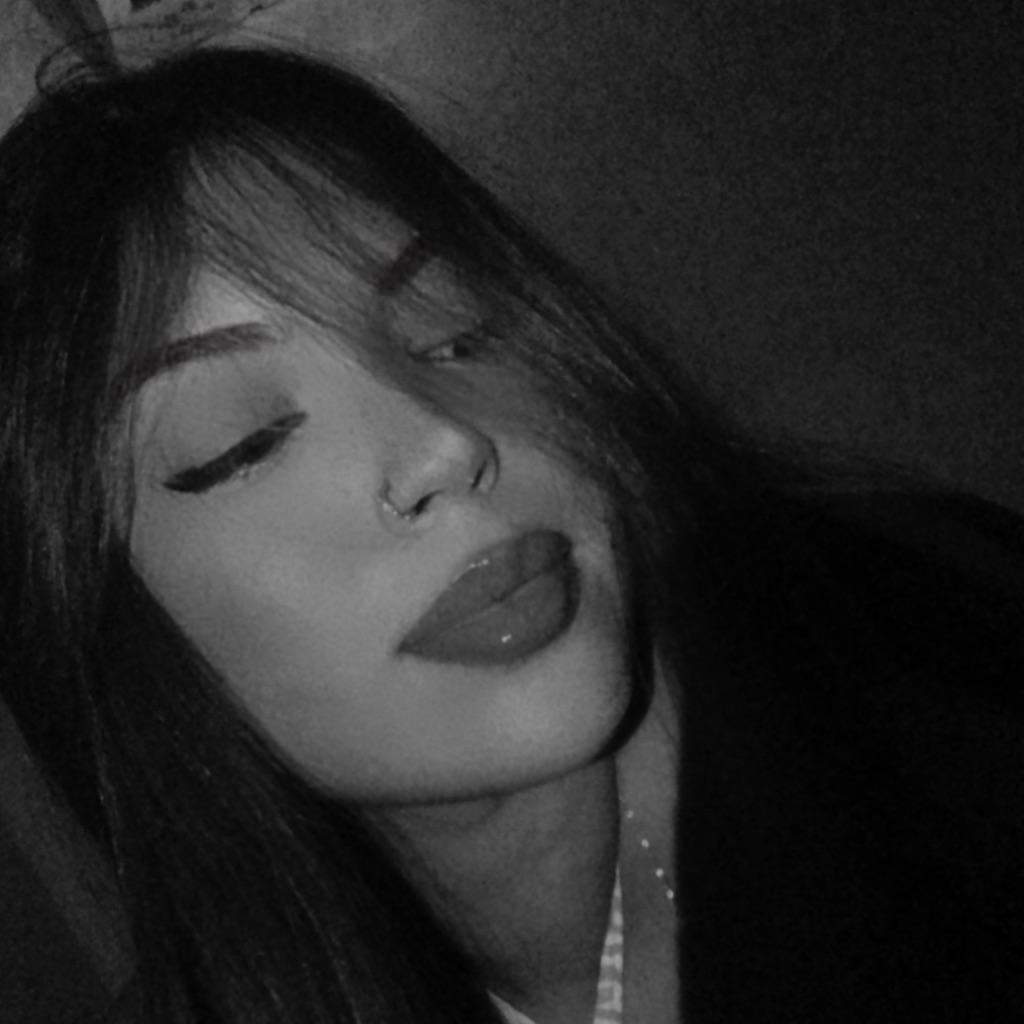 Medusa 🍑 from BR on Tango Live