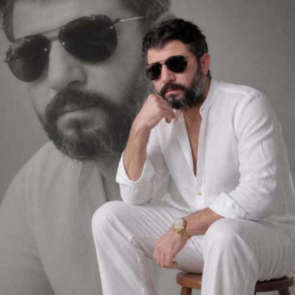 İzmitli niko on Tango Live