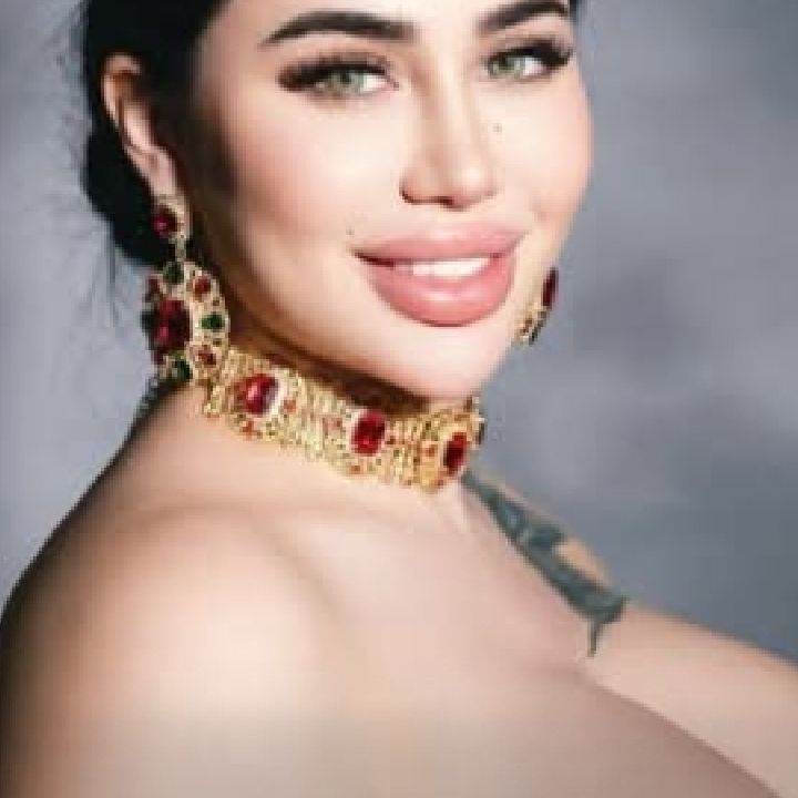 الملكة هيفا للدلع ال اتمنع❤ from EG on Tango Live