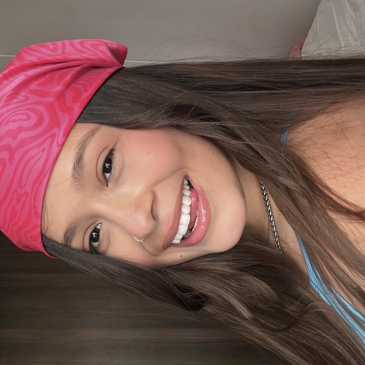 I’mheli💋✨ from CO on Tango Live