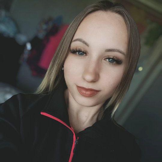 🧸x._katyusha_.x🧸 from UA on Tango Live