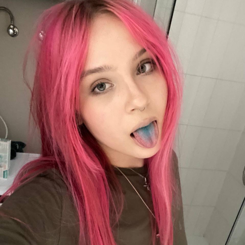 Lil Nana from PL on Tango Live