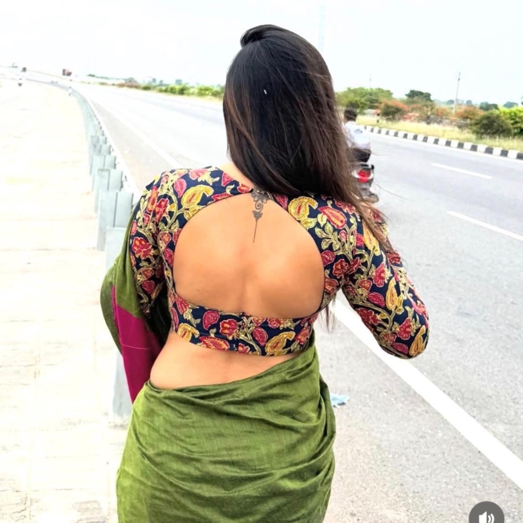 Shailu genuine girl telugu from IN on Tango Live