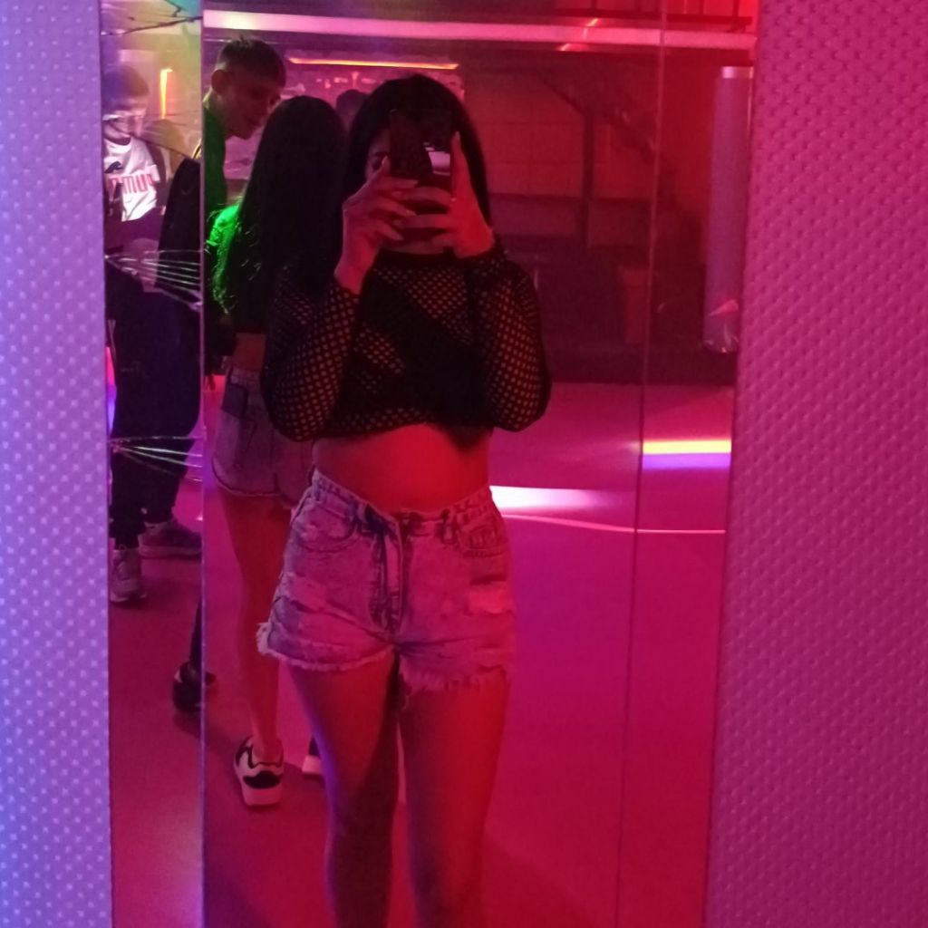 Bad girl😈 from RO on Tango Live
