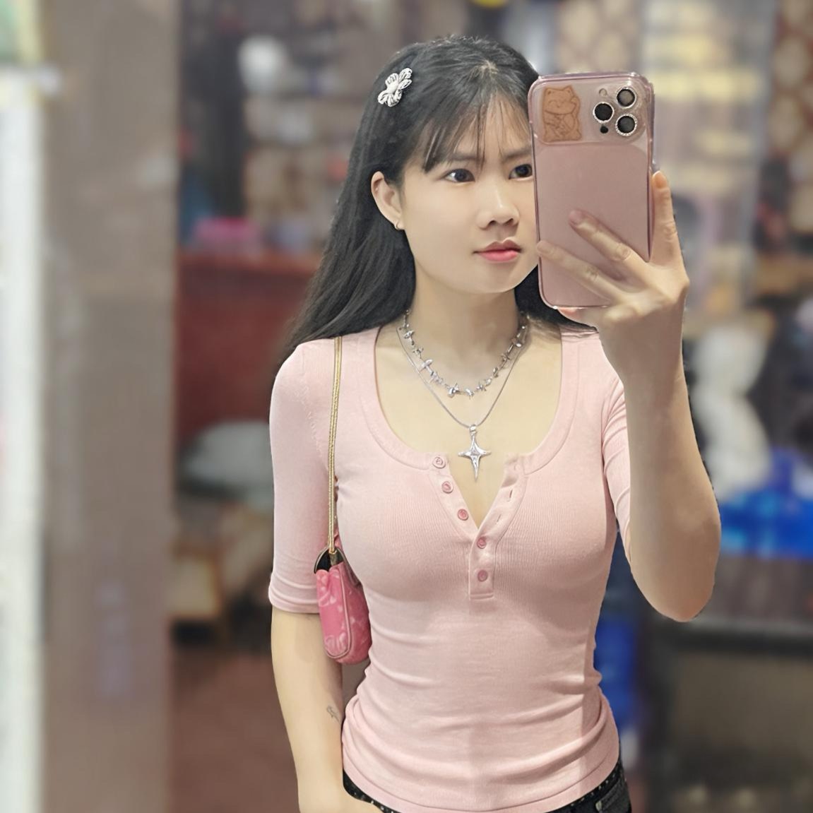 Munxinh from VN on Tango Live
