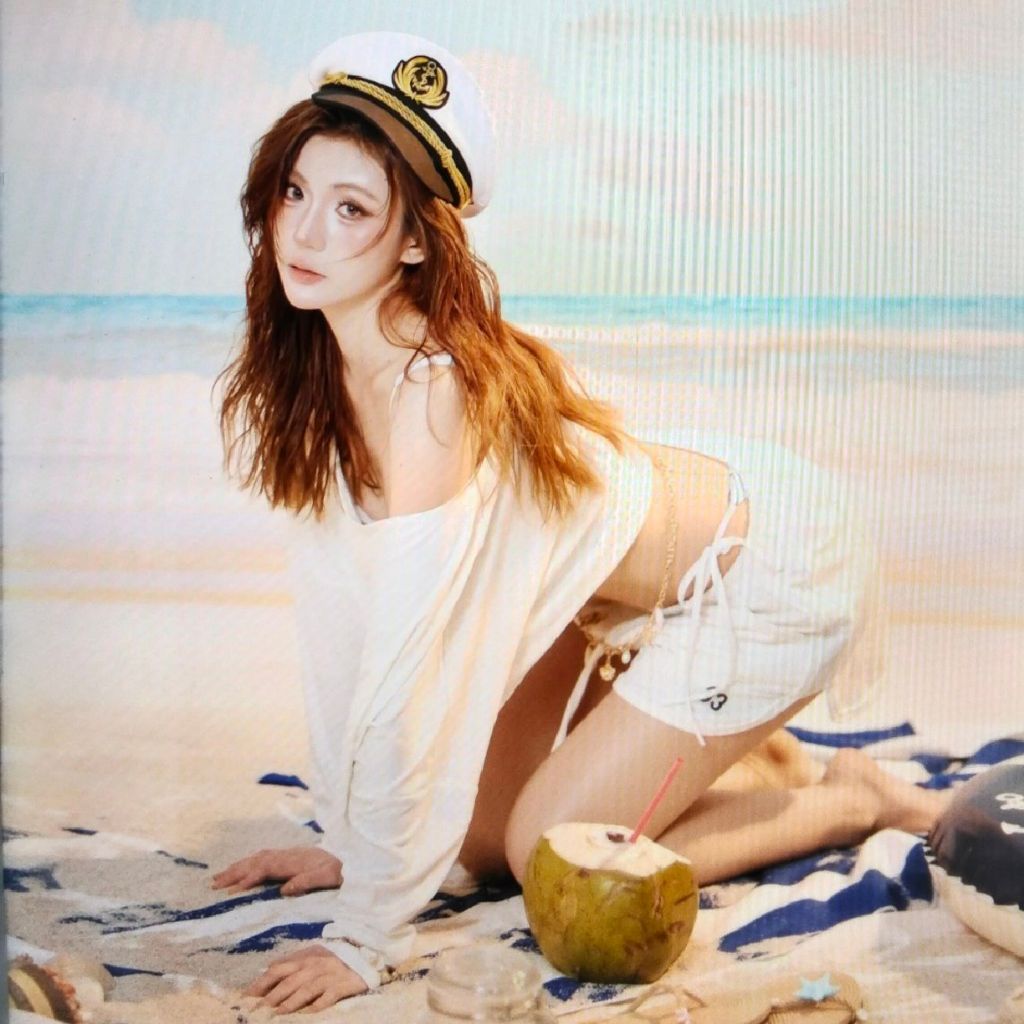 I love Honey on Tango Live