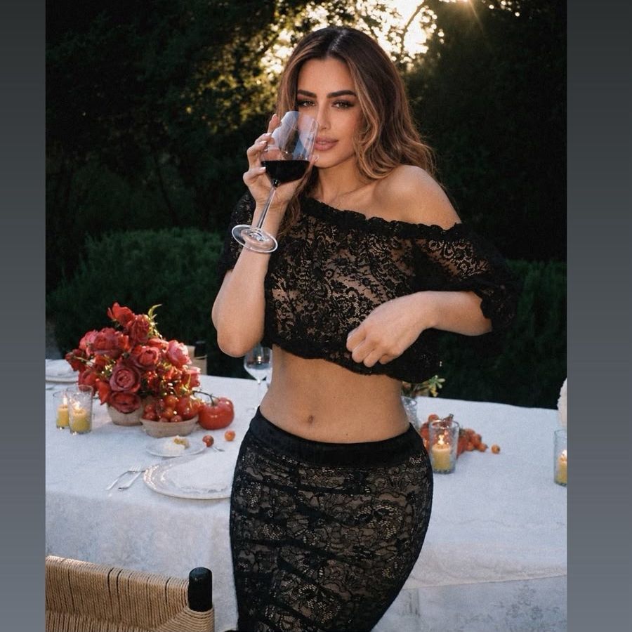 Mehak Dhillon🌸2.0 from IN on Tango Live