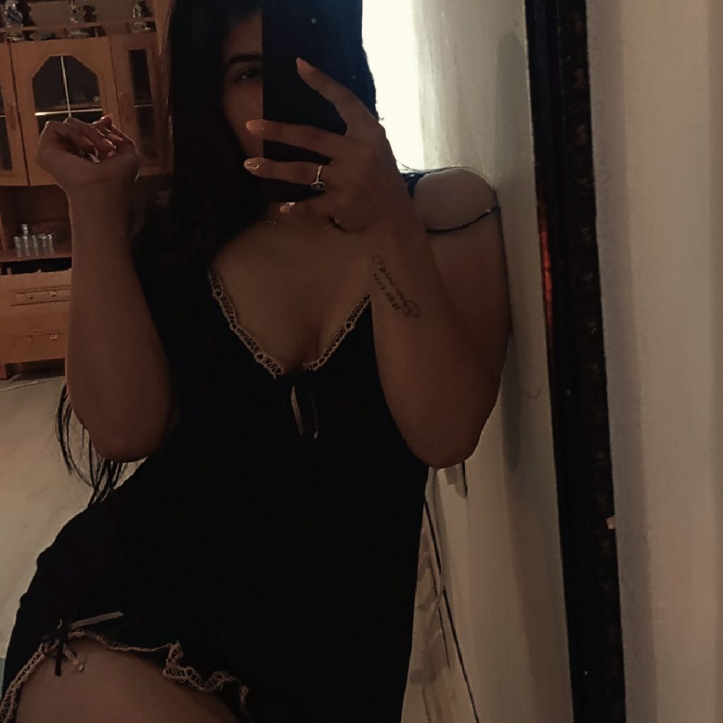 Fifisor🥵🔥 from RO on Tango Live