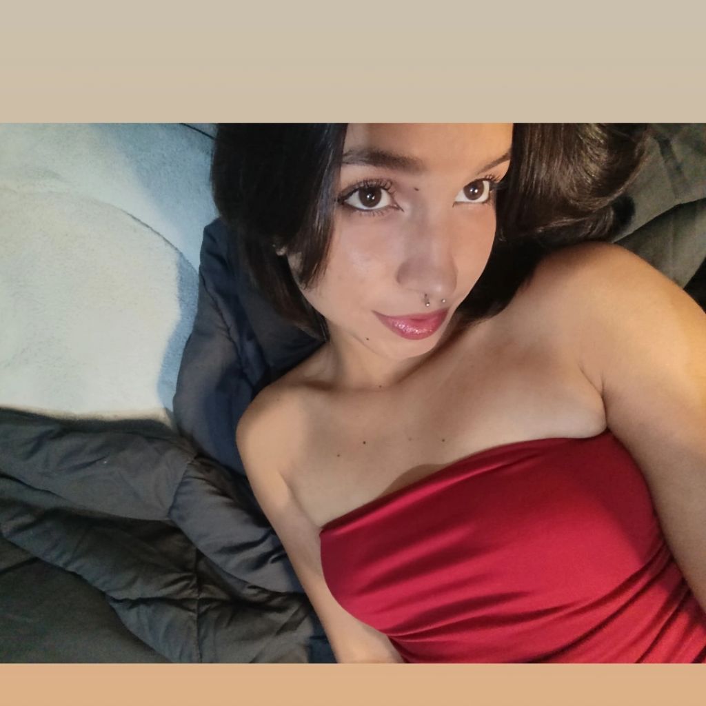 IzA from VE on Tango Live