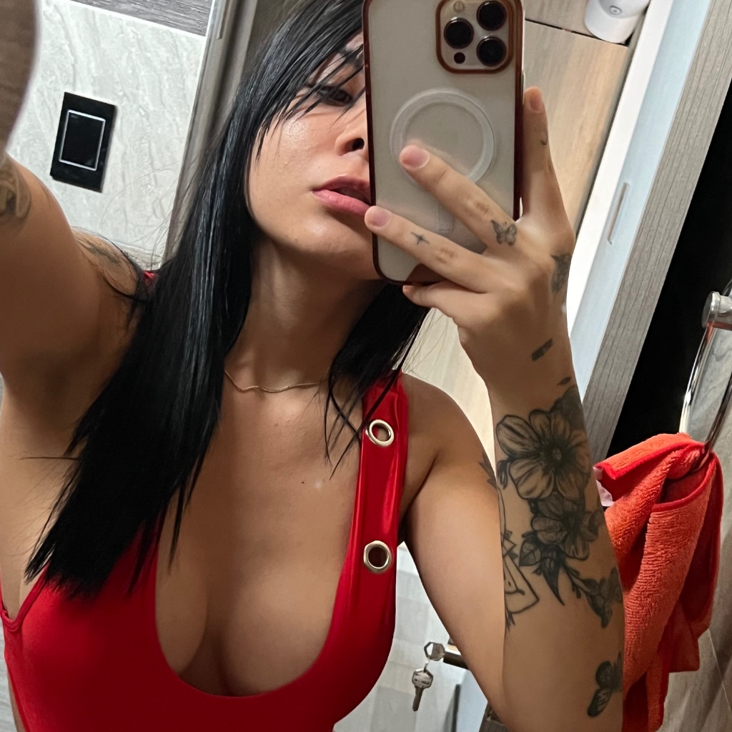 Flaca 💋 from CO on Tango Live
