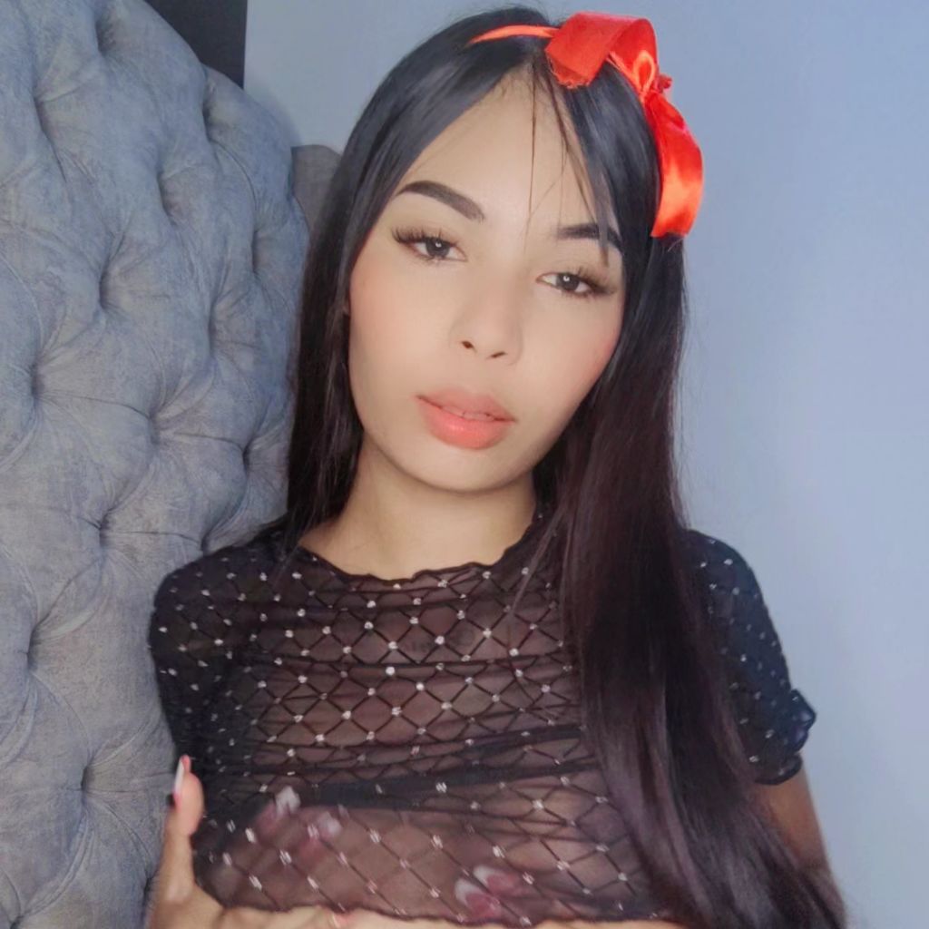 Mia Lisa from CO on Tango Live
