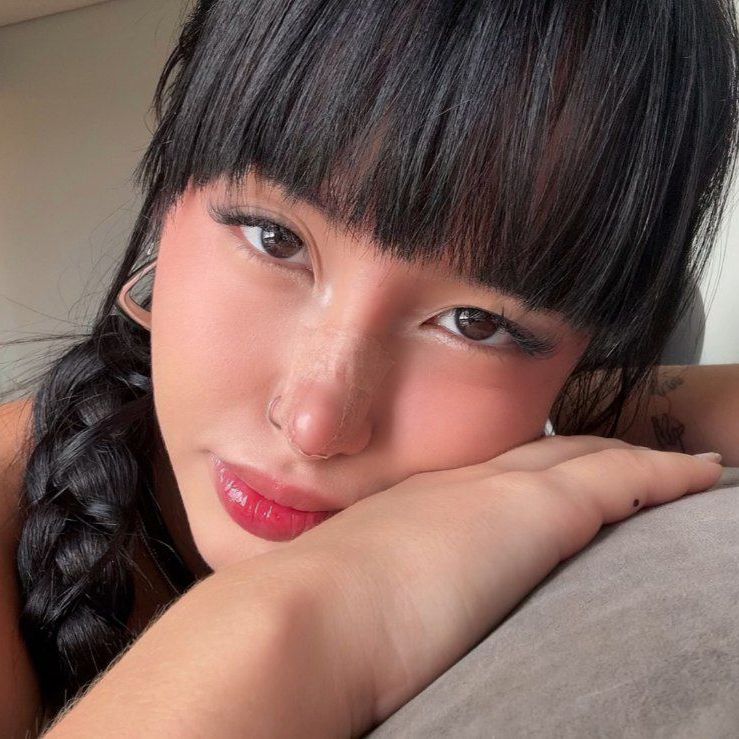 Larissa 💝 from BR on Tango Live
