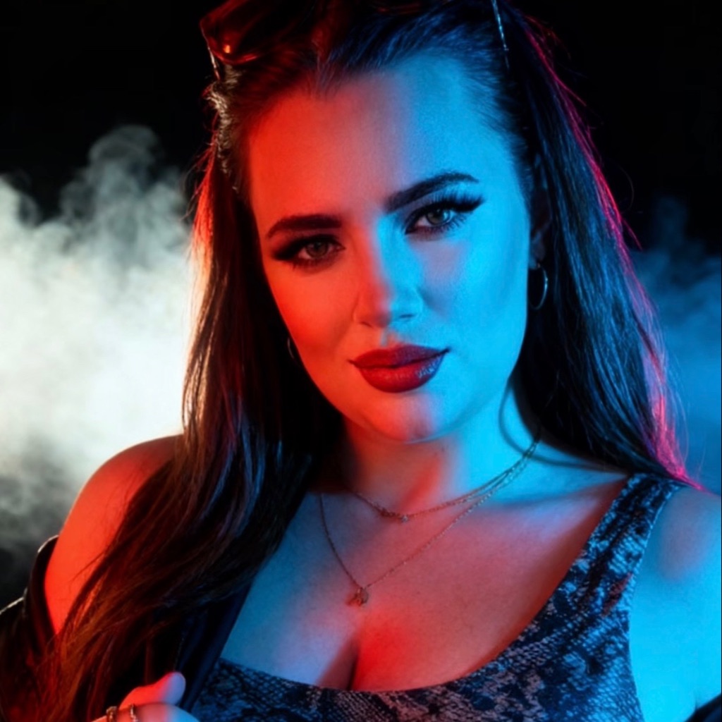 Vredinka🦂95$ from BY on Tango Live