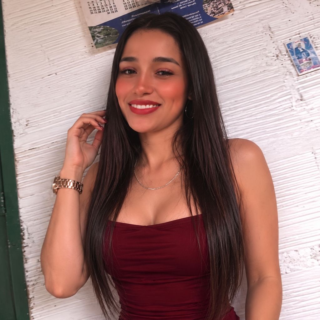 Pamela 🍑 from CO on Tango Live