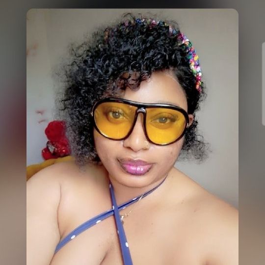 Thickness 🎯💋 from NG on Tango Live
