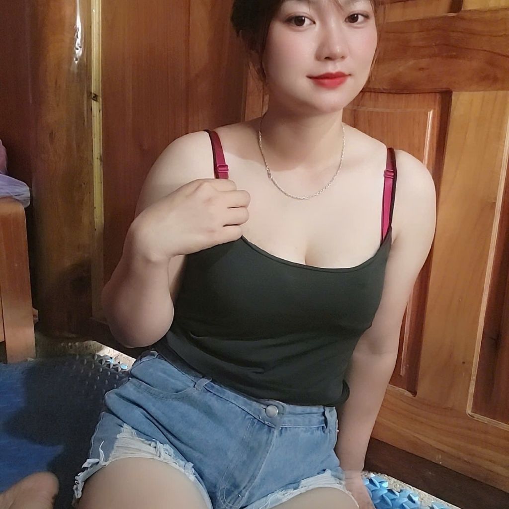 Lina 😘😘 from VN on Tango Live