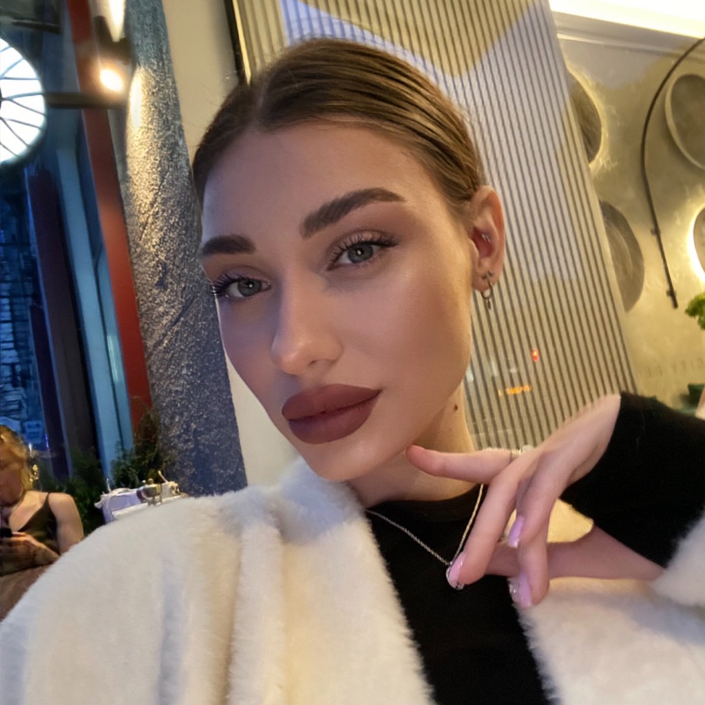 Masha🥰 from UA on Tango Live